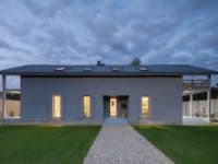 Architekt postavil jednoduchý dřevodům pro svou rodinu HOME Bydlení 29.7.2016