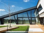 Inspirace architekturou Sudet - vnitřek domu je jako klasická stodola iDNES.cz bydlení 27.7.2016