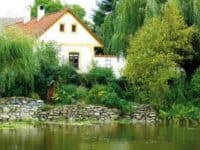 Venkovské zahrady – každá je originál HOME Bydlení 15.7.2016