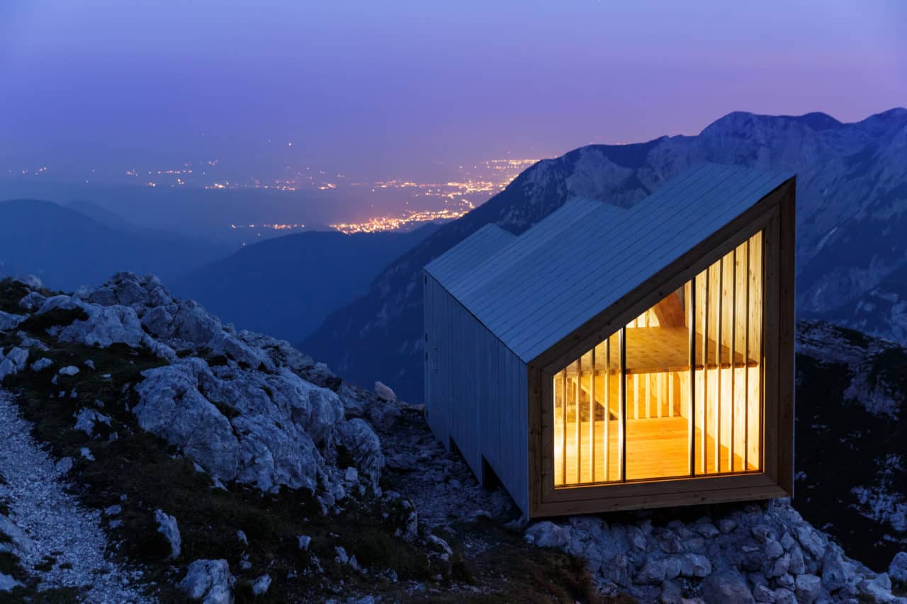 Bivak pod Skuto - exteriér noc