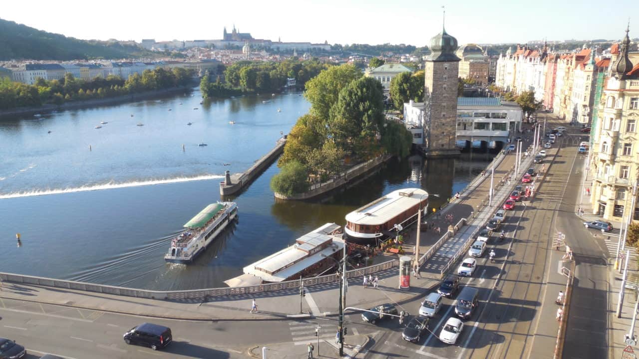 RETRO výstava 70. a 80. let - Tančící dům, výhledy 02