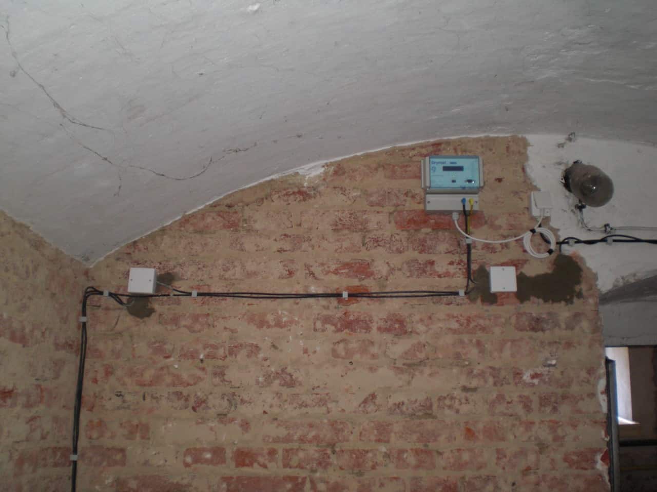 Drymat - elektroosmóza