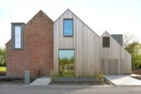 okouzlujici-rodinny-dum-ze-stare-rozpadle-farmy-home-bydleni-8-12-2016