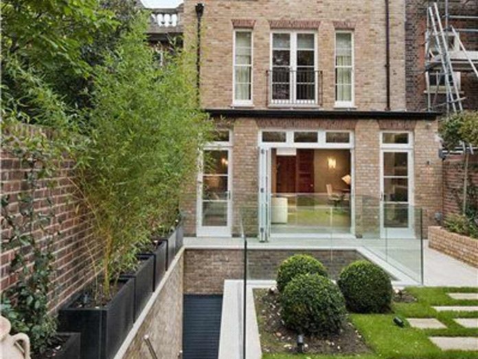 Novy-dum-s-podzemnim-studiem-Kensington-Zoopla-celkovy-pohled-hsk10-e1619565657826