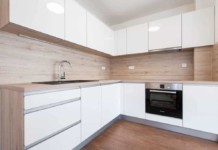 Rekonstrukce se souhrou barev a tvarů