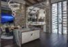 Když světlo píše. Preciosa uvádí svítidlo Inspiral Preciosa Lighting v davis Private Residence USA