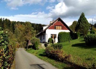 Chaty a chalupy podpultové zboží. 2021 – nárůst i o 70 procent Chata 985133 Pixabay