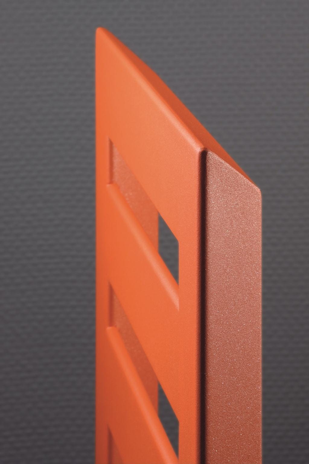 Designový radiátor Zehnder Metropolitan Bar Basic