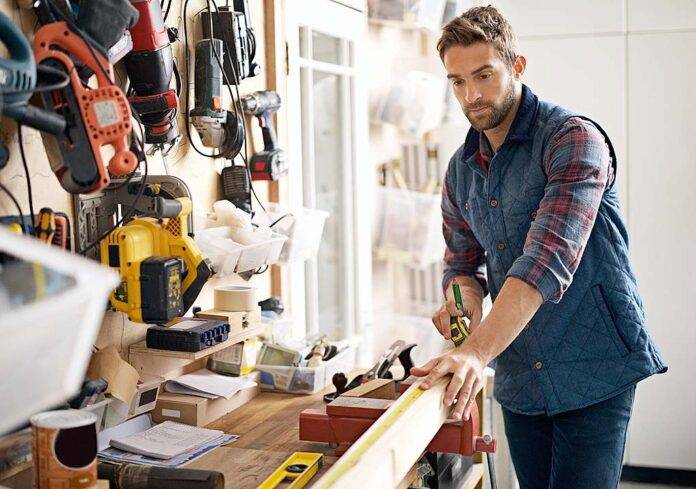 Nářadí v dílně (ilustrační foto Shutterstock)Shutterstock]