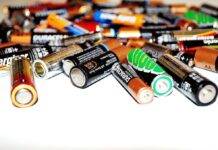 Velký průvodce světem baterií k mezinárodnímu dni baterií (18. února) Různé druhy AA baterií (foto battery-22119 z Pixabay)