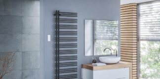 Designový koupelnový radiátor Zehnder Yucca Asym slaví 25 let Radiátor Zehnder Yucca Asym